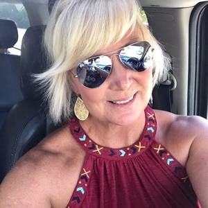 Meet your Posher, Lynn